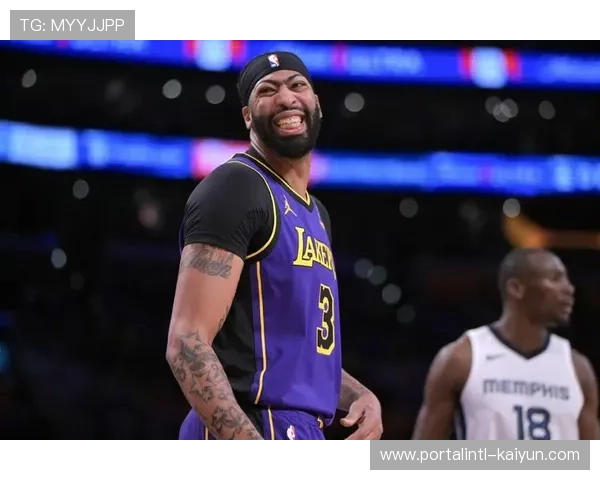 快船三分效率38.6%优于对手 外线战术体系见效 快船三分效率38.6%优于对手 外线战术体系见效